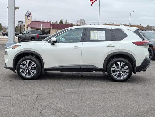 2022 Nissan Rogue SV