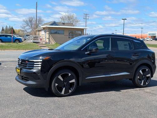 Super Black 2026 Nissan Kicks SR