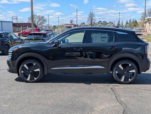 Super Black 2026 Nissan Kicks SR