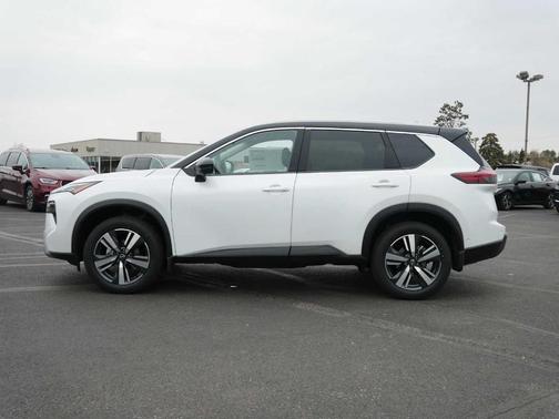 2025 Nissan Rogue SL