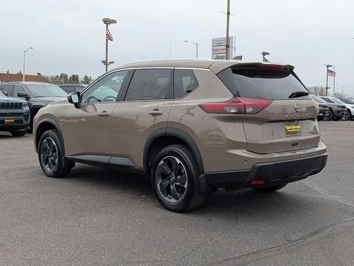 Baja Storm 2024 Nissan Rogue SV