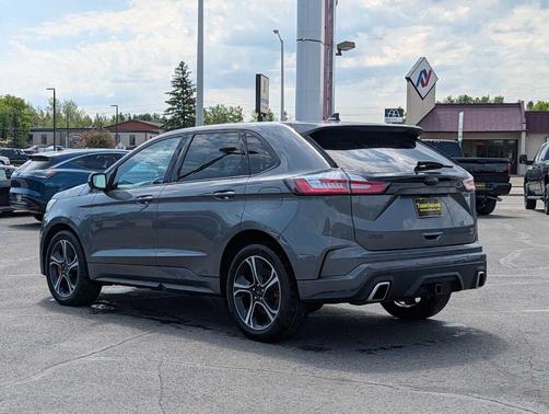 Gray 2022 Ford Edge ST