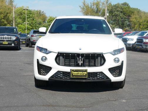 2023 Maserati Levante Modena