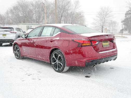 2023 Nissan Altima 2.5 SR