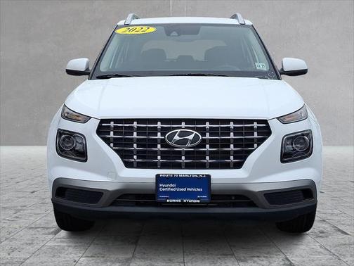 2022 Hyundai VENUE SEL