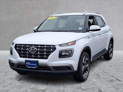 2022 Hyundai VENUE SEL