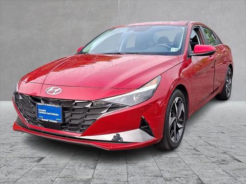 2022 Hyundai ELANTRA SEL