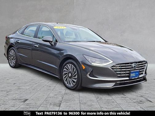 2023 Hyundai SONATA Hybrid Limited