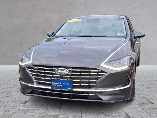 2023 Hyundai SONATA Hybrid Limited