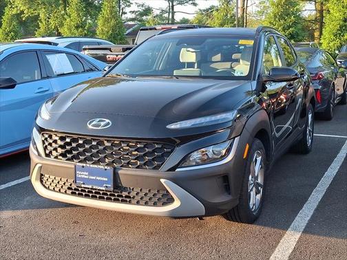 2022 Hyundai KONA SEL