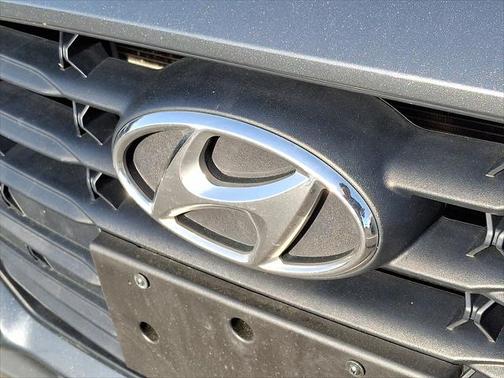 2020 Hyundai Veloster 2