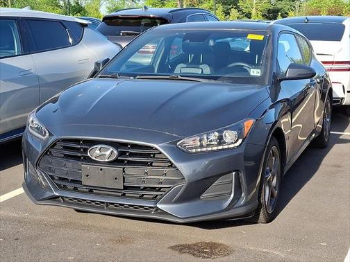 2020 Hyundai Veloster 2