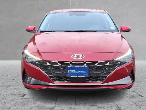 2022 Hyundai ELANTRA SEL