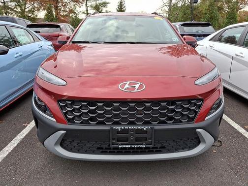 2022 Hyundai KONA SEL