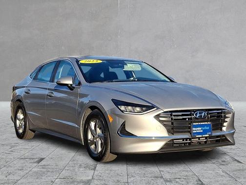 2023 Hyundai SONATA SE