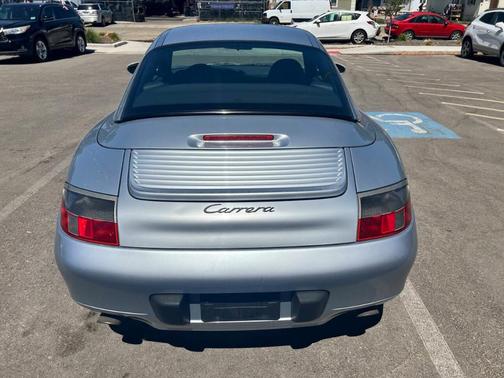 2000 Porsche 911 Carrera Cabriolet