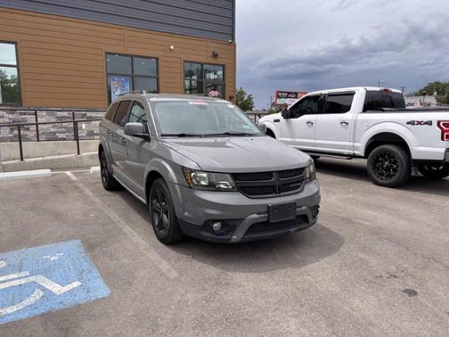 2020 Dodge Journey Crossroad