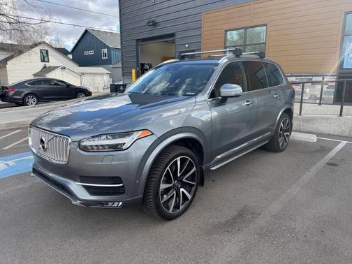 2018 Volvo XC90 T6 Inscription