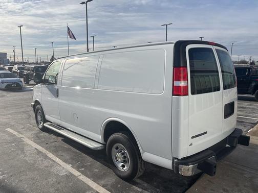 2024 Chevrolet Express 2500 RWD 2500 Regular Wheelbase WT