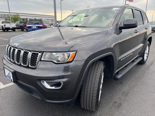 2021 Jeep Grand Cherokee Laredo