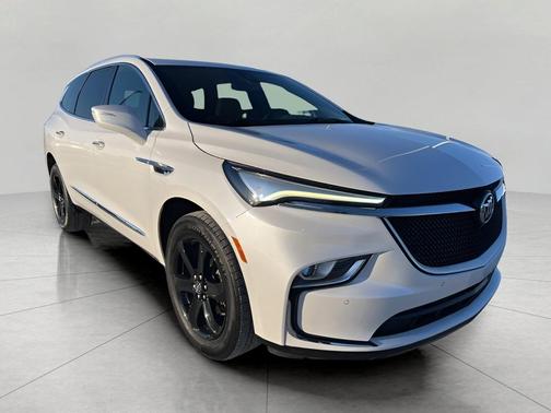 2023 Buick Enclave Essence AWD