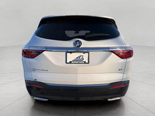 2023 Buick Enclave Essence AWD