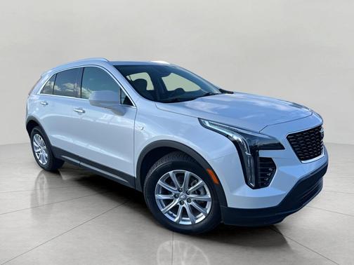2022 Cadillac XT4 Luxury