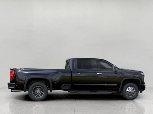 Black 2026 Chevrolet Silverado 3500 High Country
