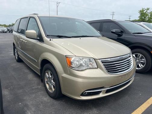 2012 Chrysler Town & Country Touring