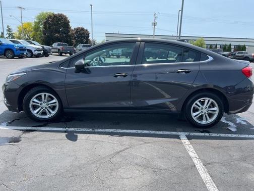 2016 Chevrolet Cruze LT Auto
