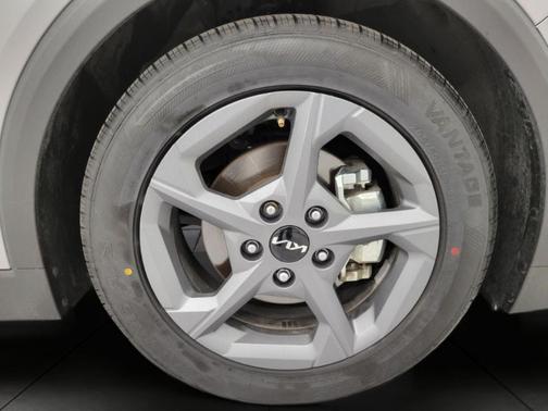 Steel Gray 2025 Kia K4 LXS