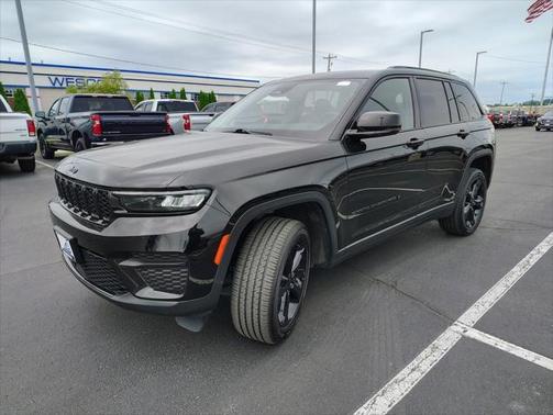 2023 Jeep Grand Cherokee Altitude