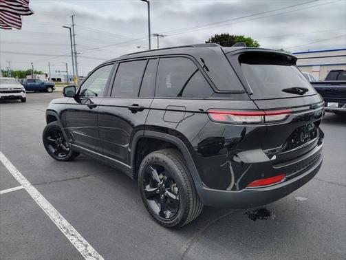 2023 Jeep Grand Cherokee Altitude