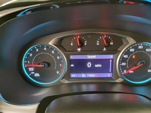 2022 Chevrolet Traverse LT Cloth