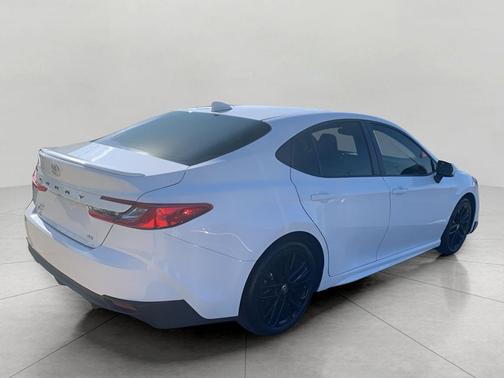 2025 Toyota Camry SEDAN