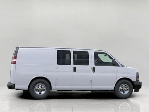 Summit White 2026 Chevrolet Express 2500 LT
