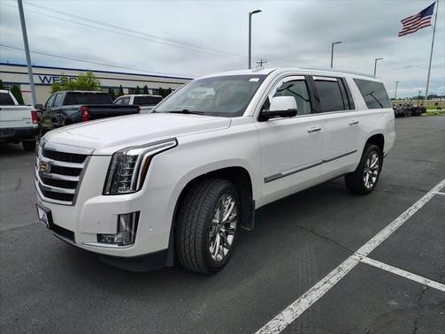 2018 Cadillac Escalade ESV Luxury