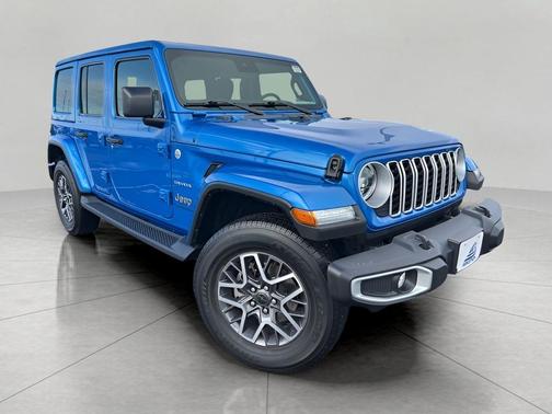 2024 Jeep Wrangler 4-Door Sahara 4x4