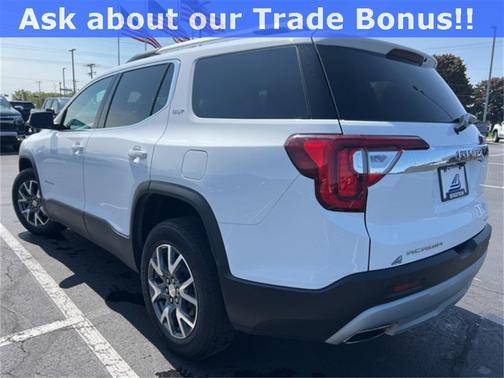 2023 GMC Acadia AWD SLT