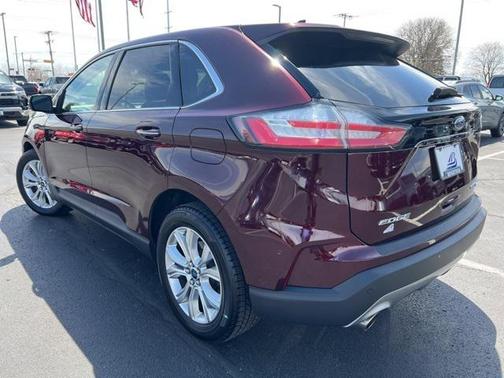 2020 Ford Edge Titanium