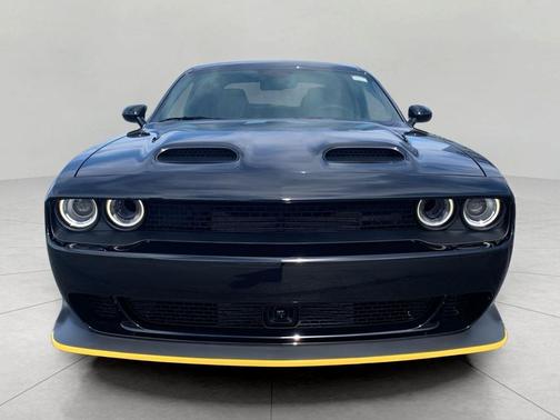 Pitch Black Clearcoat 2023 Dodge Challenger SRT Hellcat