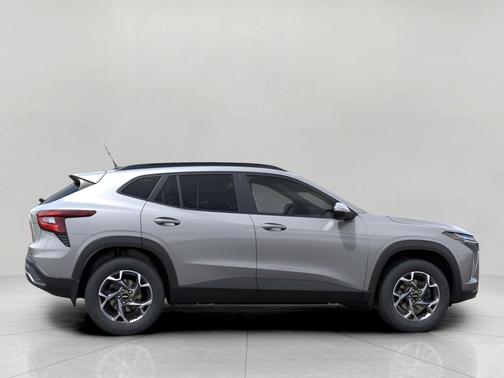 Sterling Gray Metallic 2026 Chevrolet Trax LT