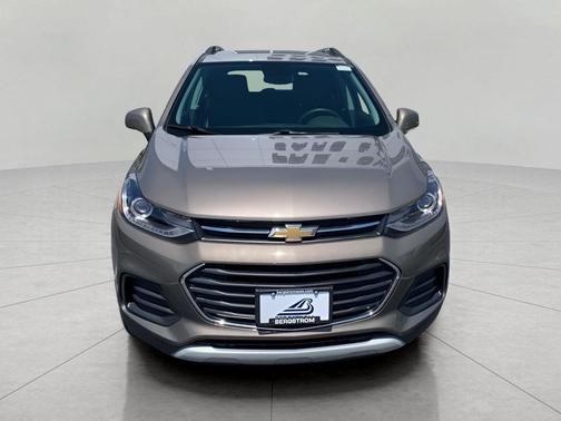 Stone Gray Metallic 2022 Chevrolet Trax LT