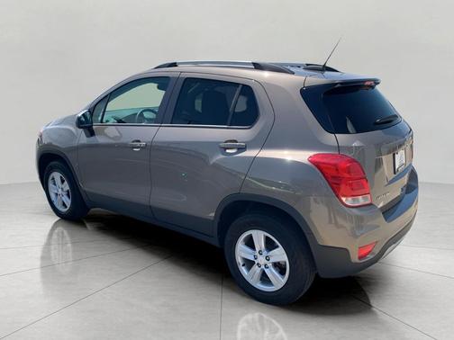 Stone Gray Metallic 2022 Chevrolet Trax LT