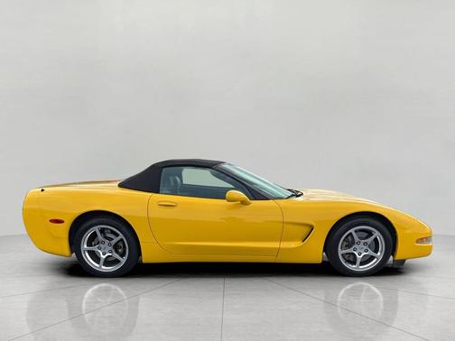 2004 Chevrolet Corvette Base