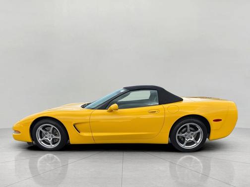 2004 Chevrolet Corvette Base