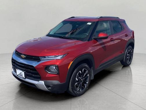 Crimson Metallic 2022 Chevrolet Trailblazer LT