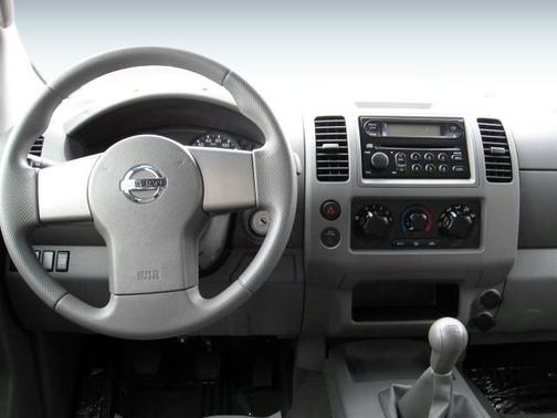 Radiant Silver 2008 Nissan Frontier SE Crew Cab