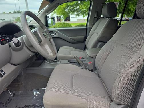 Radiant Silver 2008 Nissan Frontier SE Crew Cab