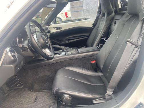 2024 Mazda MX-5 Miata RF Grand Touring